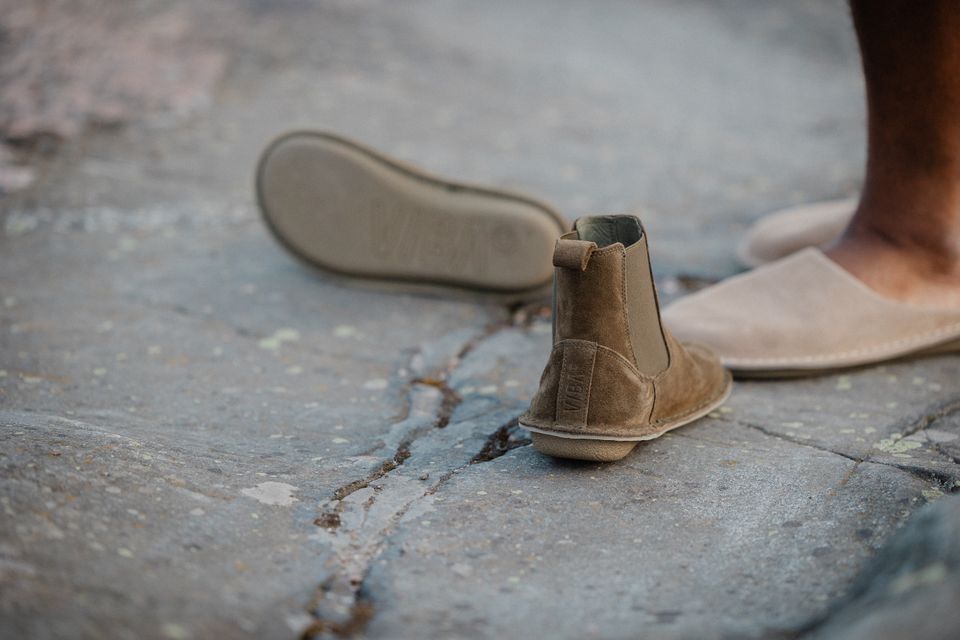 HELSINKI Suede