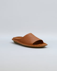 Sandalia SAINT TROPEZ de cuero Cognac Brown, vista en ángulo — vista 5